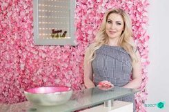 283 - Sexy Receptionist